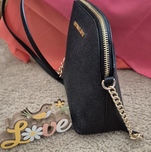 LIKE NEW!!! Michael Kors Black Crossbody with Gold Hardware - Picture 3 of 9